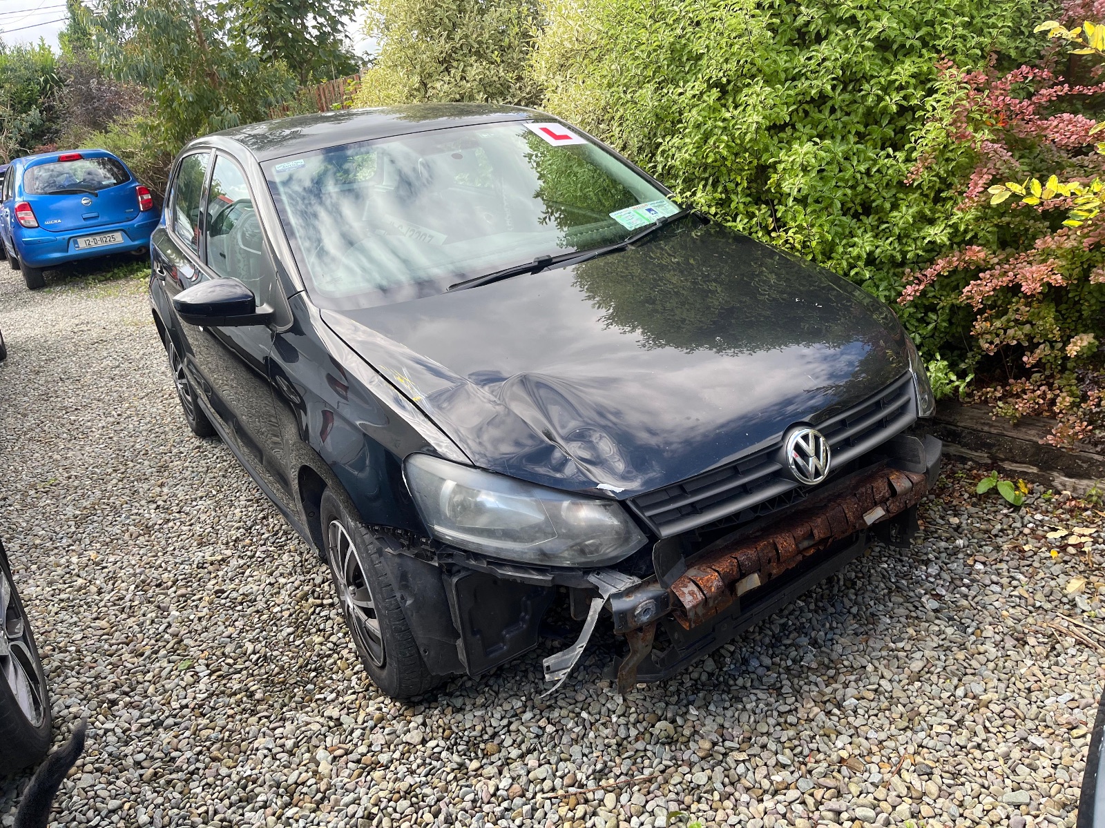 2011 volkswagen polo — Front damage