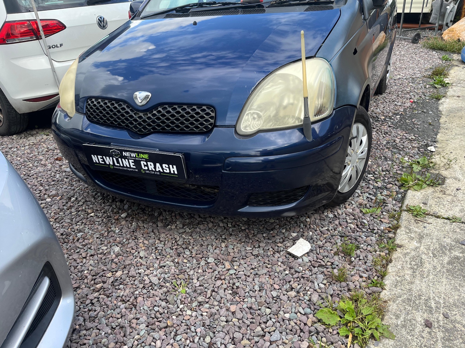 2004 toyota yaris — front left wing damage